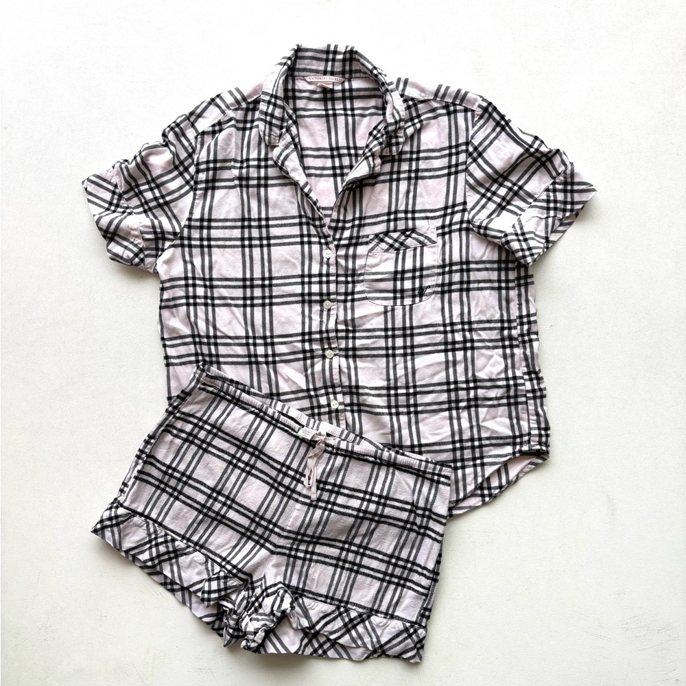 Victoria’s Secret size medium pastel pink and black plaid pj shorts set cozy